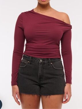 Curve Love High Rise 90s Cutoff Short